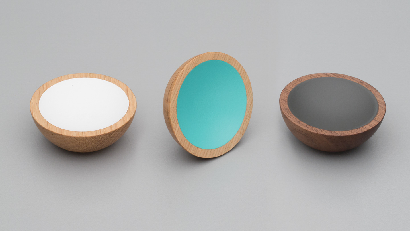 L4406 timber round knob 50mm with painted centre for kitchen,bedroom,furniture colours Oak with Turquoise (OAKTQ),Oak with White (OAKWT),Walnut with Grey (WNGY) mm, size overall 50 mm
