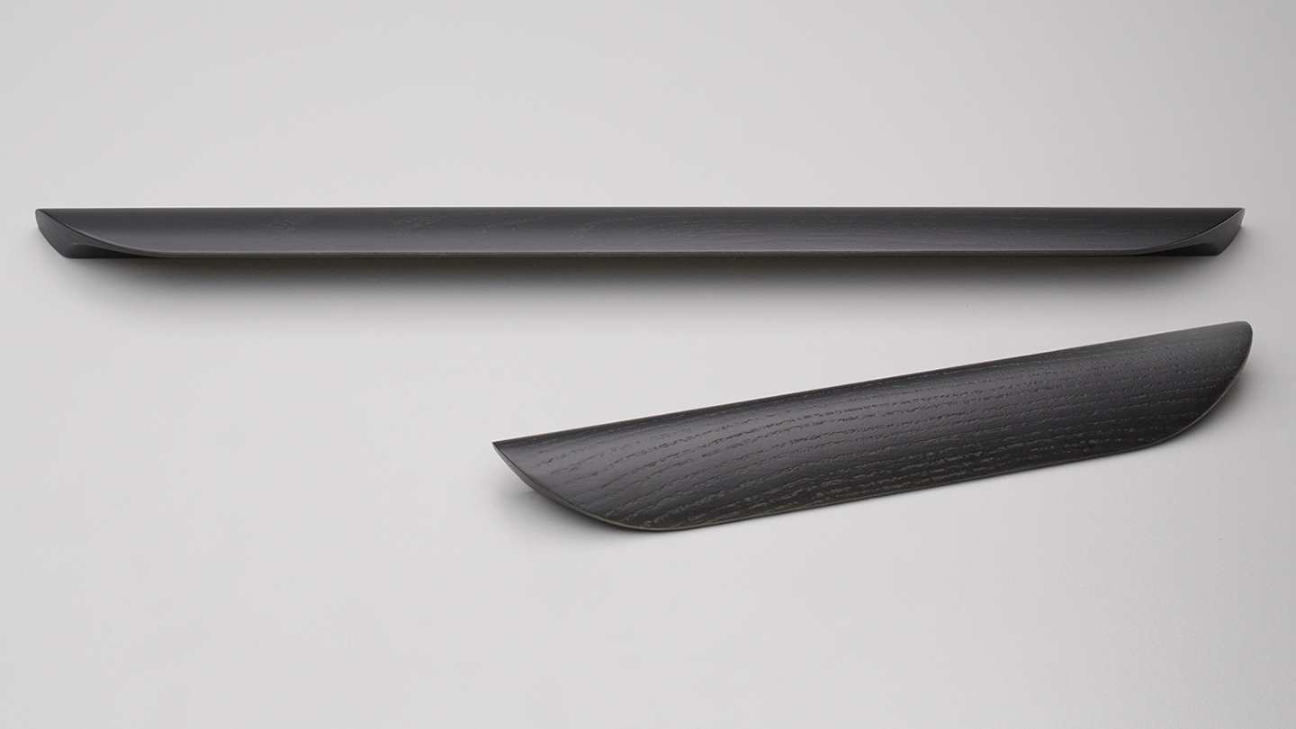 L7804 timber slant handle curved for kitchen,bedroom,furniture colours Black (BK),Oak (OAK),Walnut (WN) mm, size overall 104,240,400 mm hole centre distance 64,192,320 mm